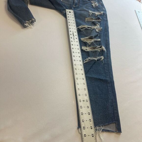 American Eagle Mom Jeans Stretch Destroyed Denim Jeans Size 6 - Picture 6 of 9